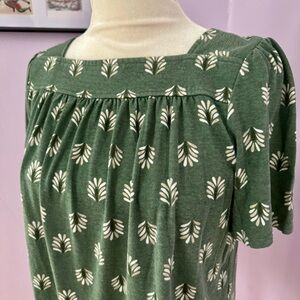 Green Block Print Design Women's Top